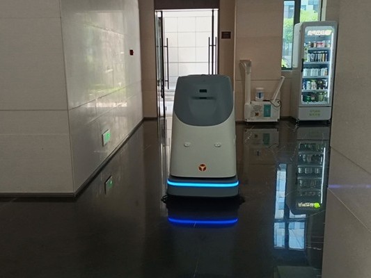 坦力無人掃地機器人：無塵車間的清潔衛(wèi)士