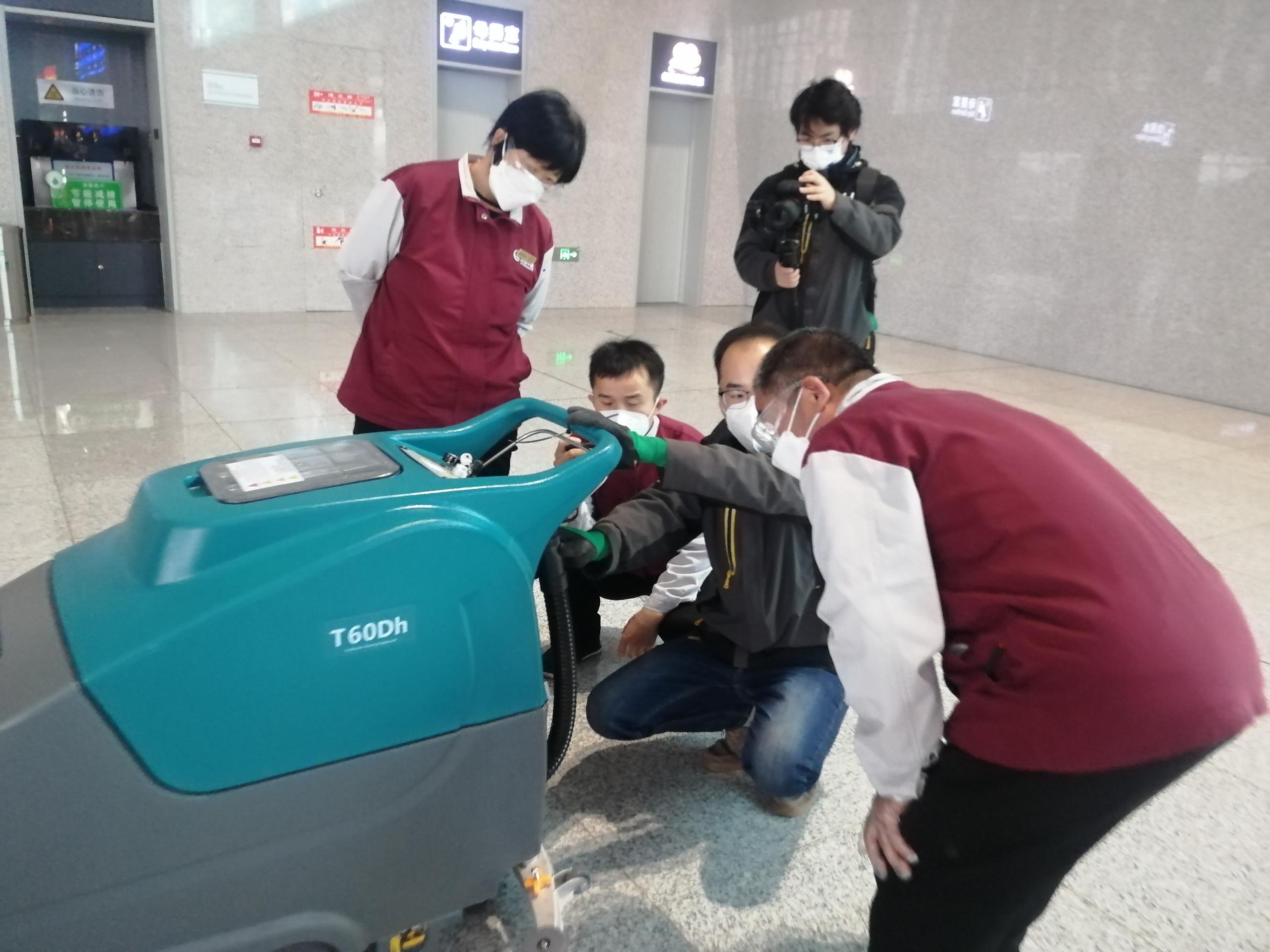 高鐵站都在用的洗地機(jī)，究竟有什么優(yōu)勢（一）