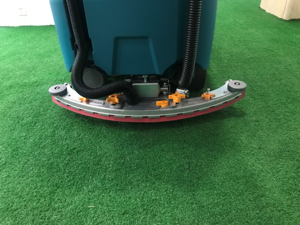 洗地機(jī)吸水膠條不會(huì)換？看完輕松安裝