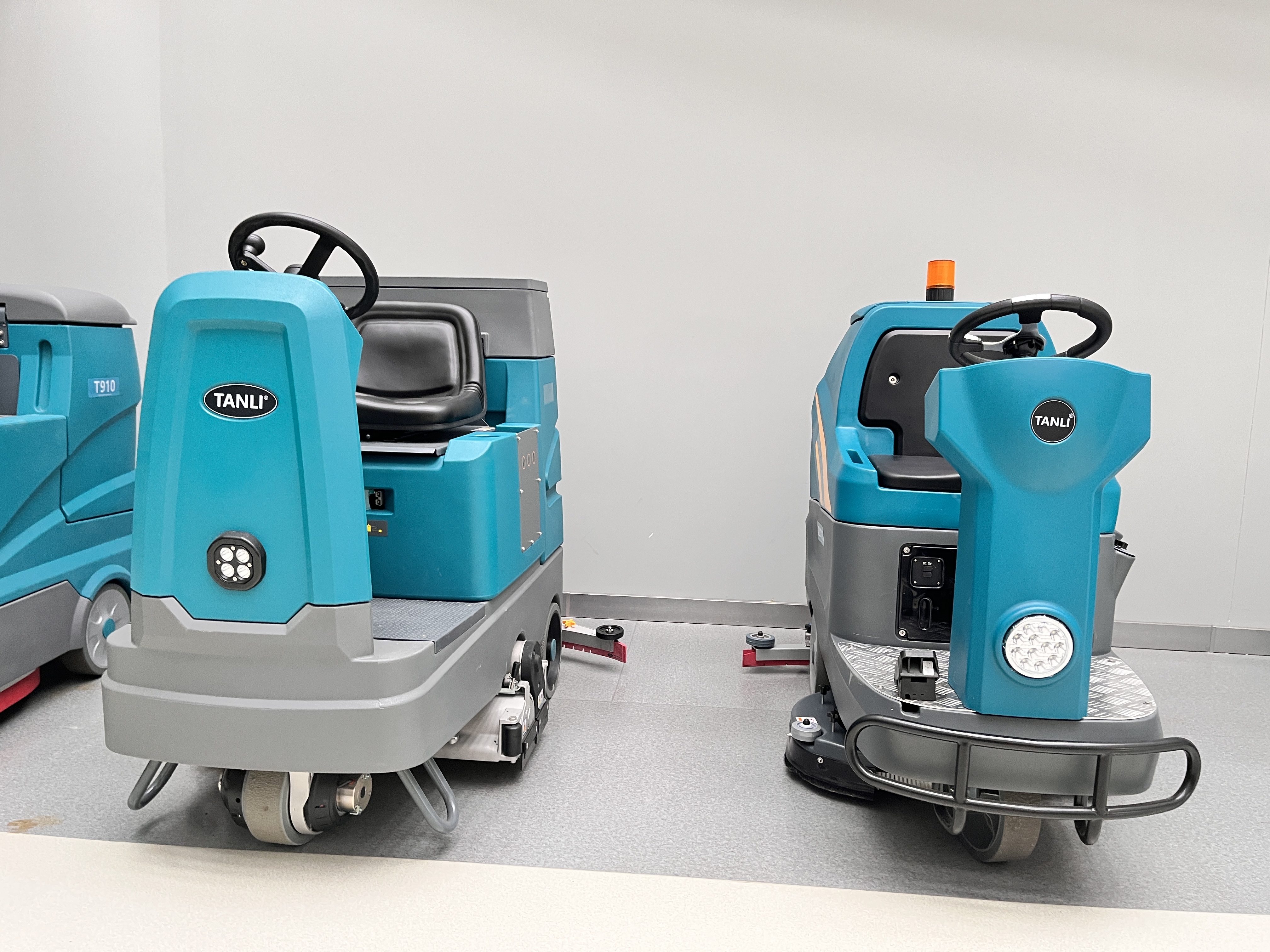 專業(yè)的洗地機服務，讓您購買無后顧之憂！