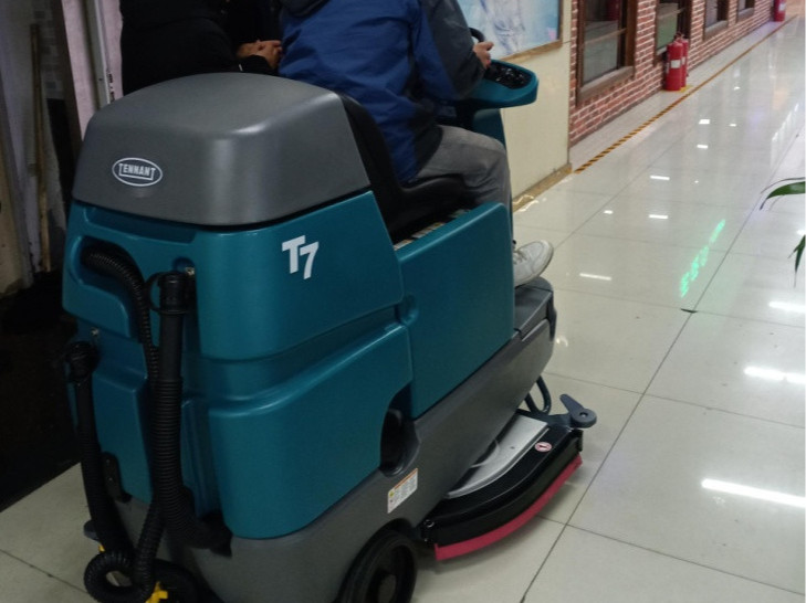 氣溫下降洗地機該如何保養(yǎng)？