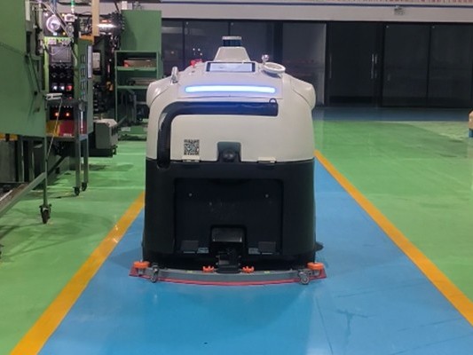 驚爆！電子廠國慶清潔工糾紛，坦力工業(yè)掃地機器人成救星