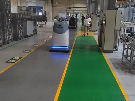 坦力無(wú)人駕駛洗地機(jī)器人：賦能河南酒店，破國(guó)慶保潔難題